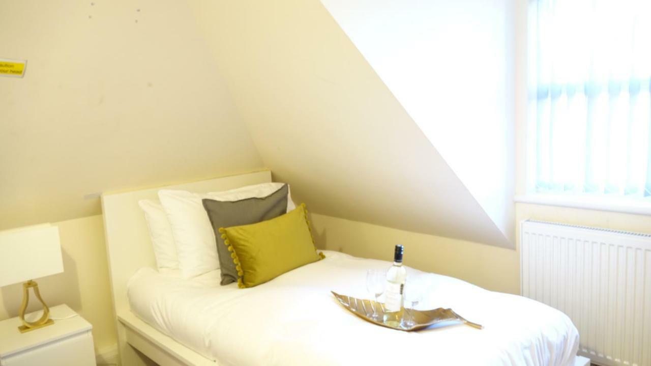 Rc Airport Rooms Stanwell Luaran gambar